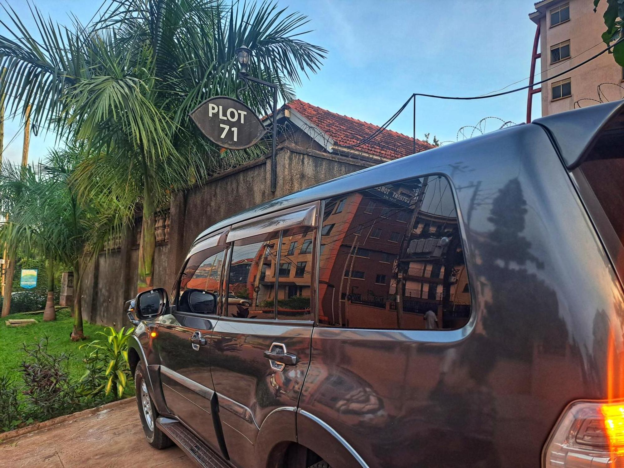 Tgs Homestay 坎帕拉 外观 照片